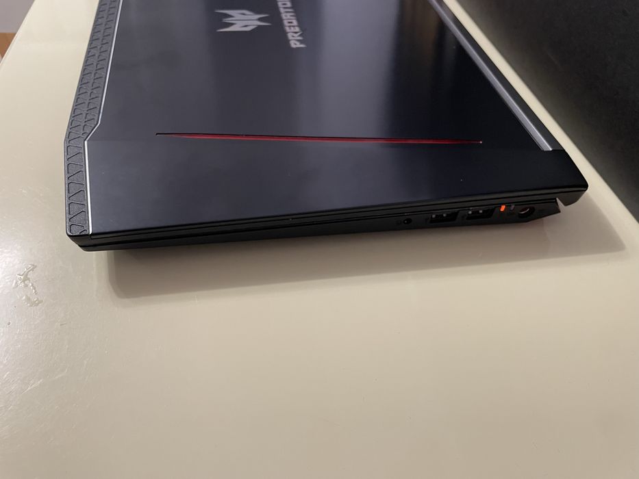 Ігровий ноутбук PREDATOR Helios 300