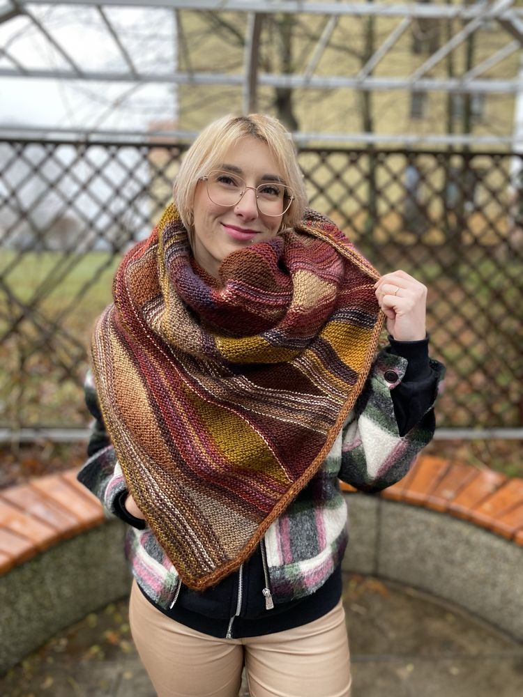 Chusta drutowa handmade duża Miss Grace