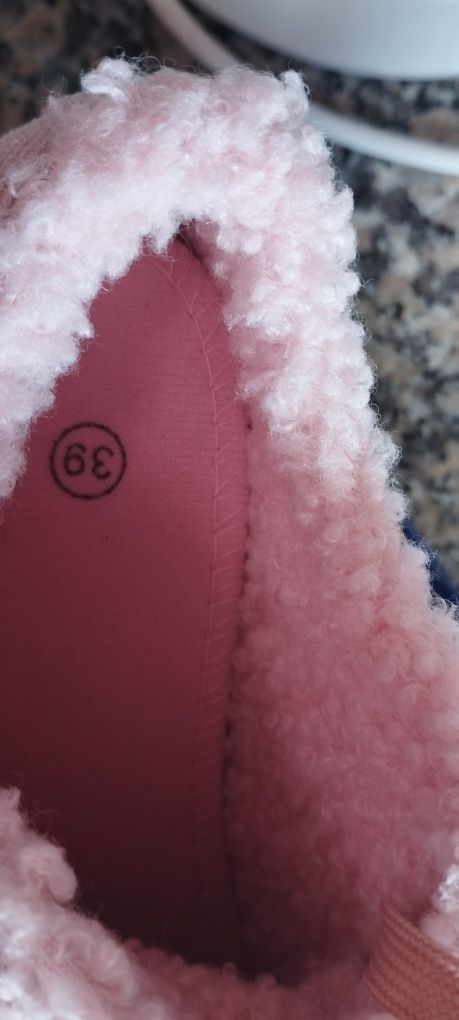 Sapatilhas rosa  tamanho 39