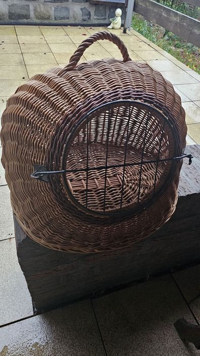 Kosz dla kota wiklinowy