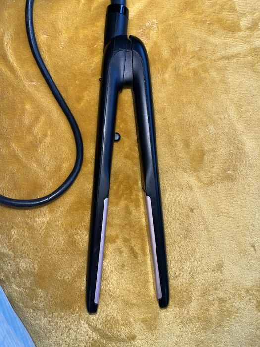 Вирівнювач утюжок для волосся