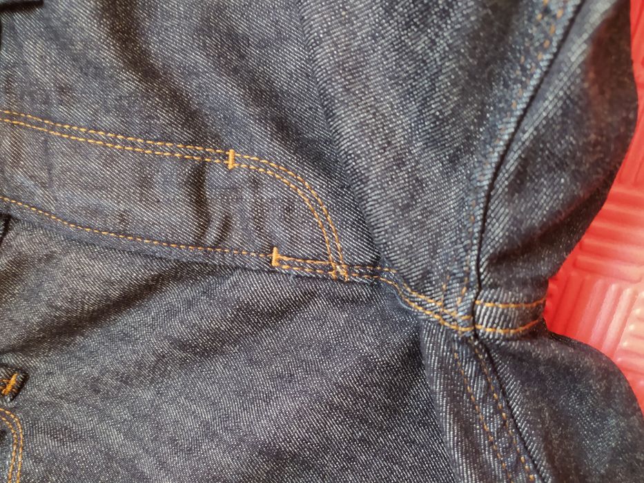 Boss w34 l30 джинси.