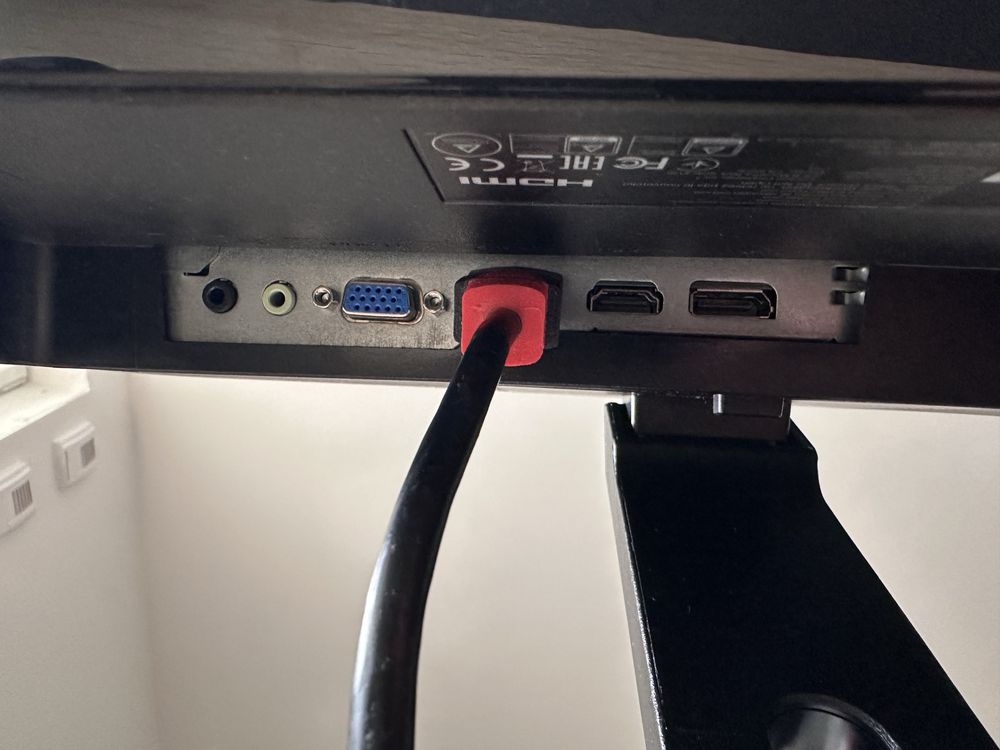 Monitor AOC z glosnikami