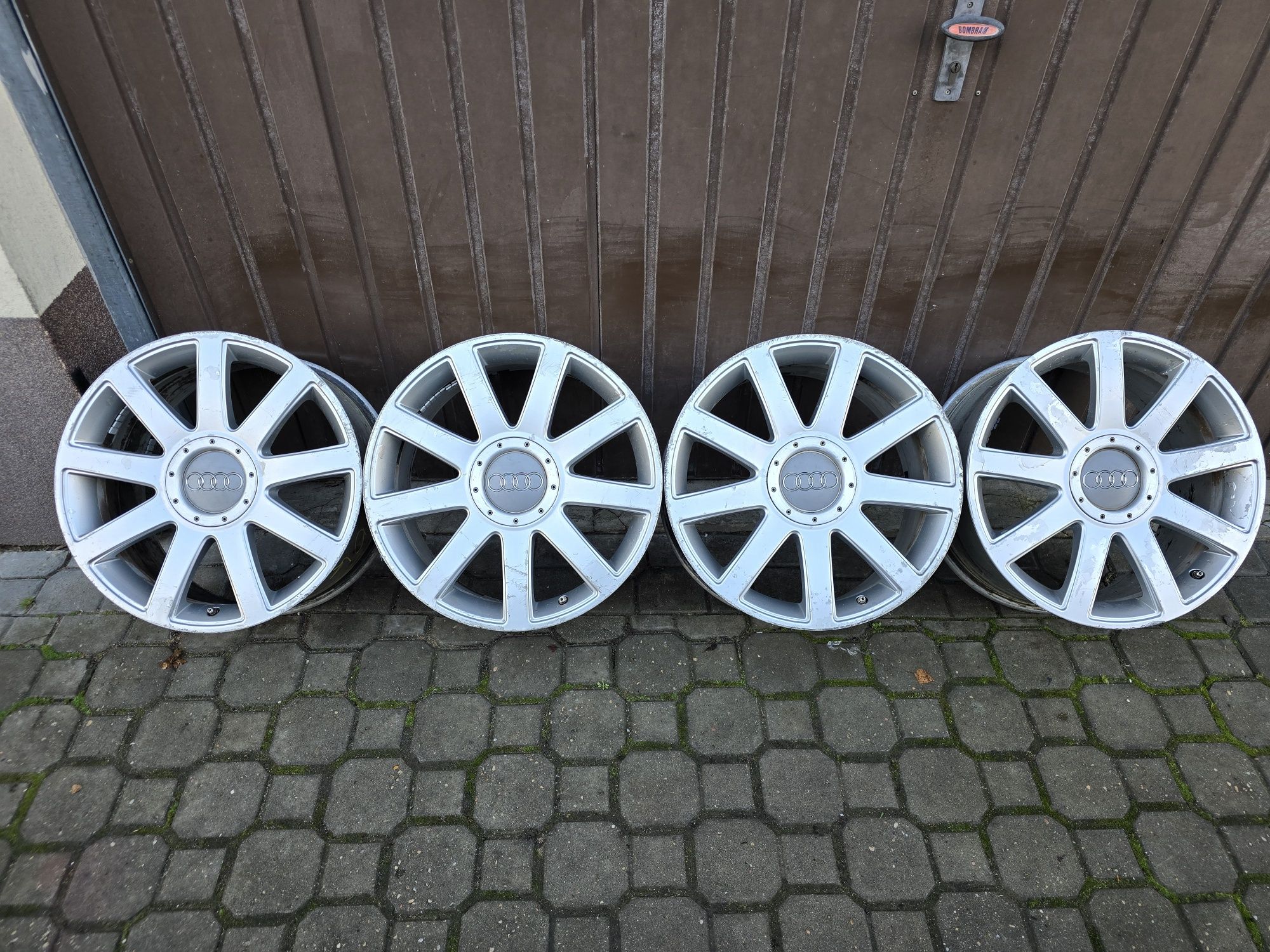 Felgi aluminiowe 18" Audi A8 S-line 5x112 A4 A3 A6 TT