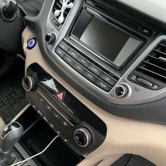 Продам Hyundai Tucson 2015 1.6T