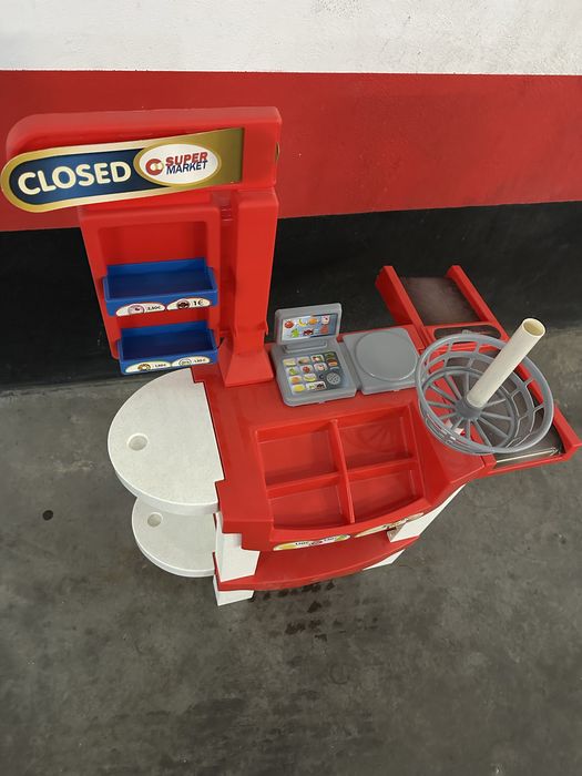 Cozinha e carro compras para brincar
