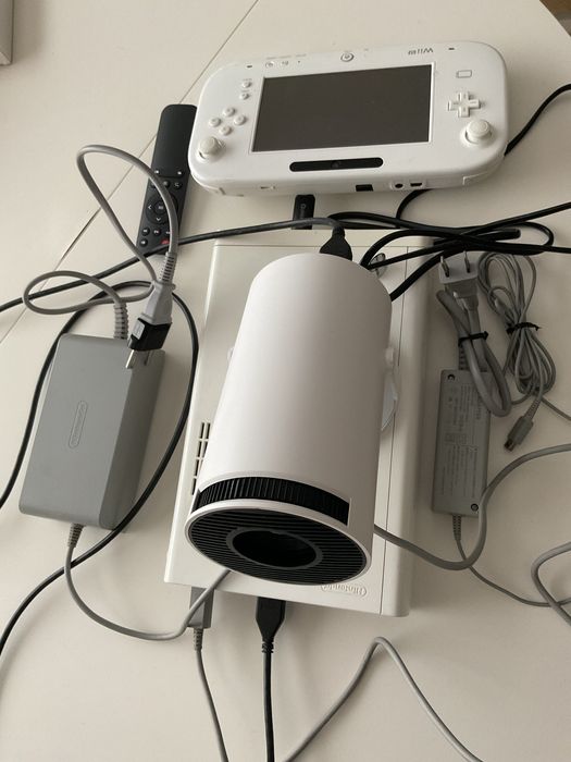 Konsola Nintendo Wii U 128 GB wii U Pad Projektor HD i 20 klasyków