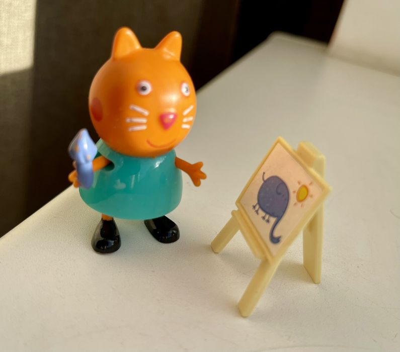 Киця Кенді художниця з мультика Свинка Пеппа Пепа Peppa Pig