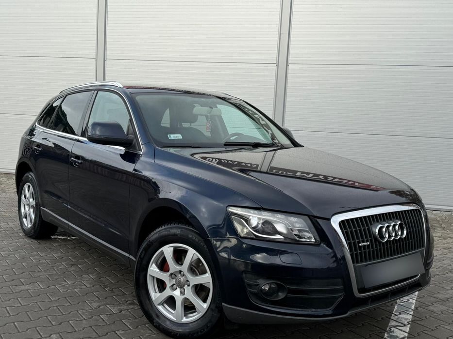 Audi Q5 2.0 TDI * Quattro 4x4 * Automat * Hak * Super stan!
