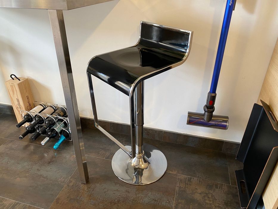 Bancos de Cozinha, reguláveis em altura