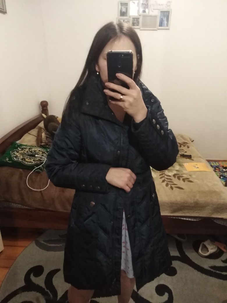 Курточка осіня подовжена