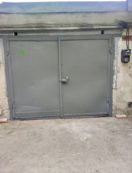 Сдам капитальный гараж по Николая Руденко