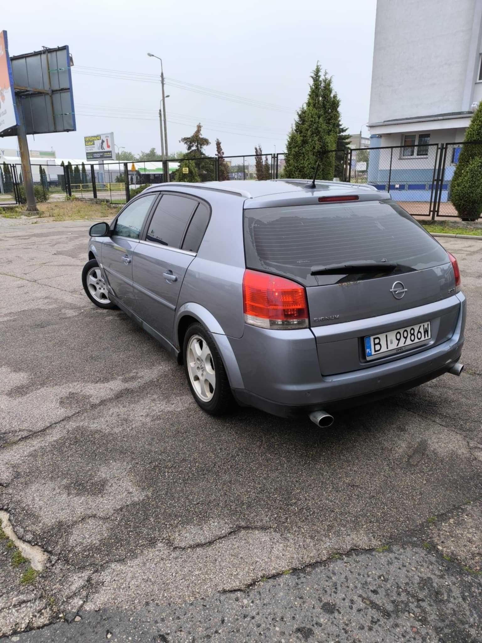 Opel Signum 2.0T 2003r