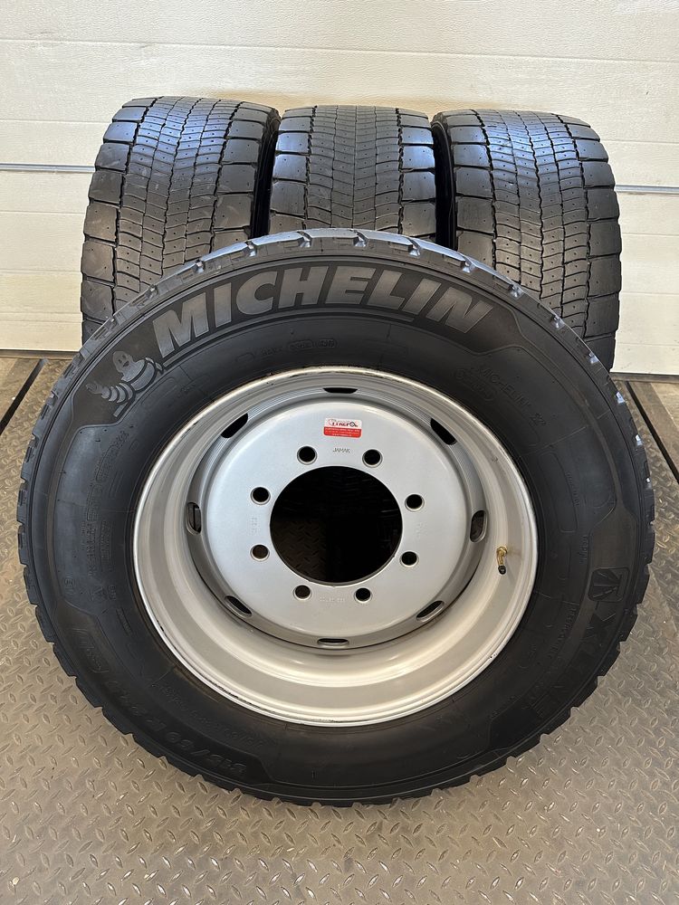 Piękne koła do przyczepy 315/60 r22.5 8 szpilek 94cm HL D50 Michelin