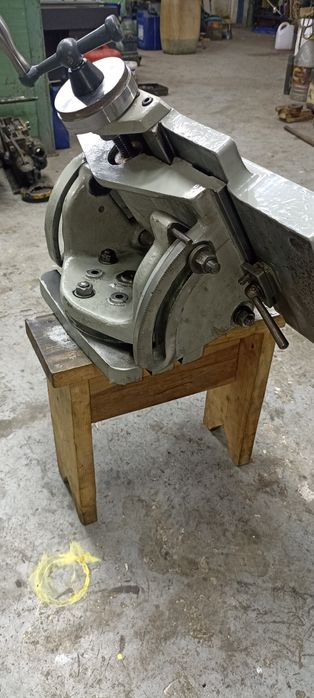 Стіл наклонно поворотний