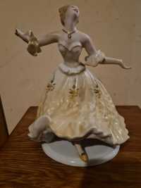 Фарфоровая статуэтка Танцовщица Румыния.