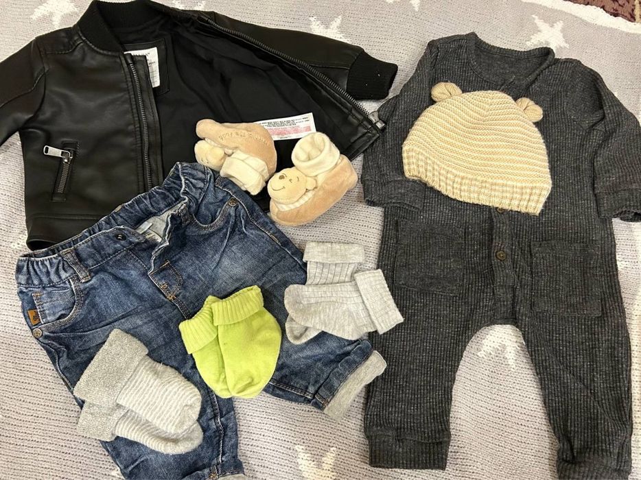 Набір пакет речей куртка, джинси,шкірянка 3-6 місяців