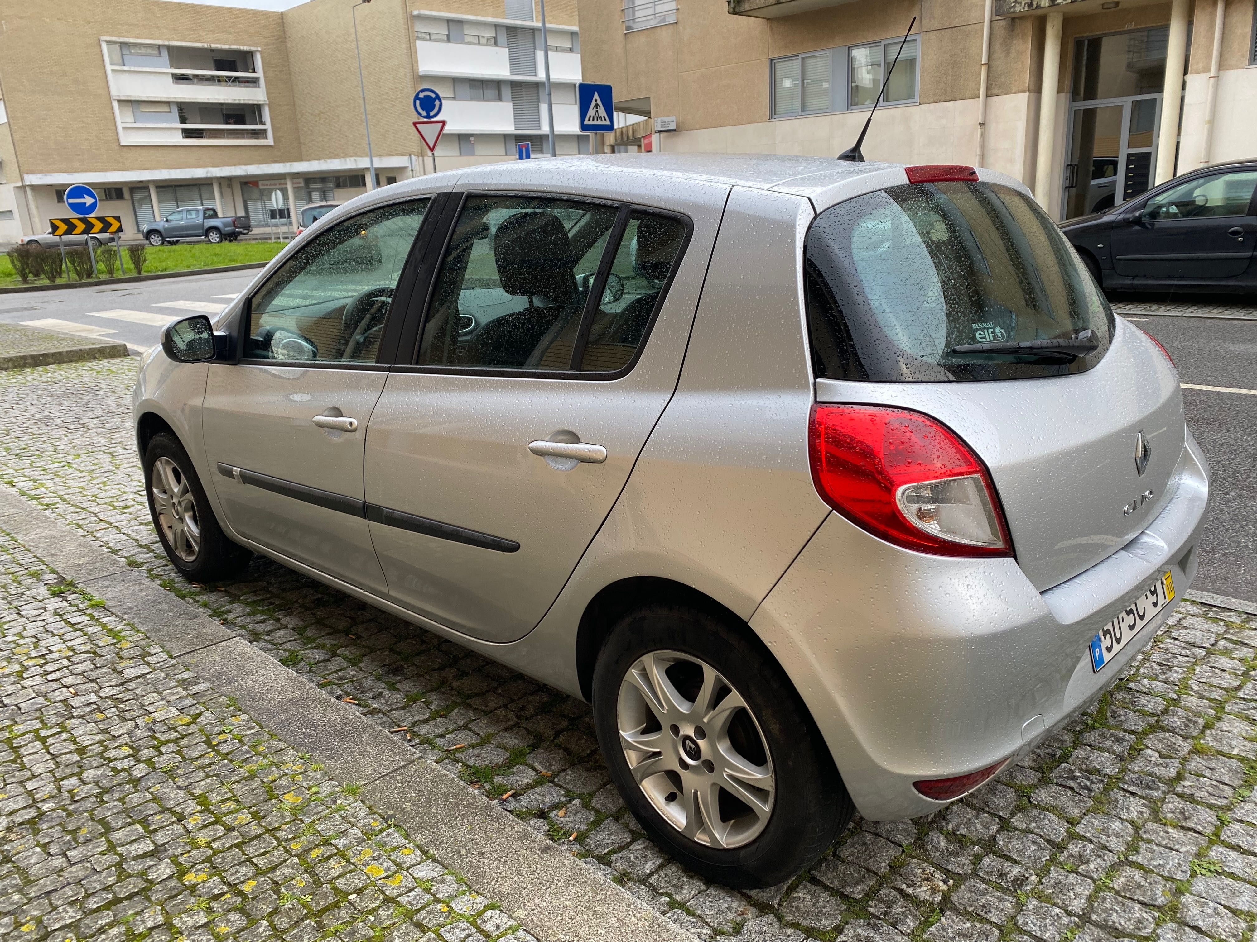 Renault Clio 1.5 DCi 85cv 266.000 Klms