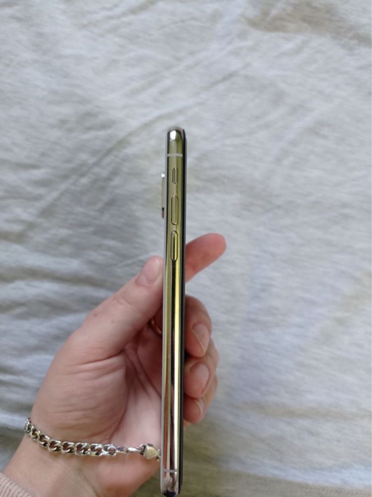 iPhone XS 64 GB білий