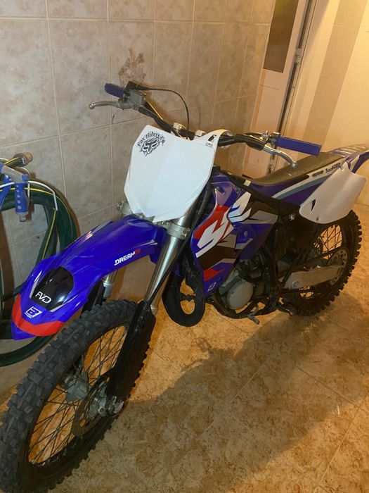 (YZ125 de 2001).