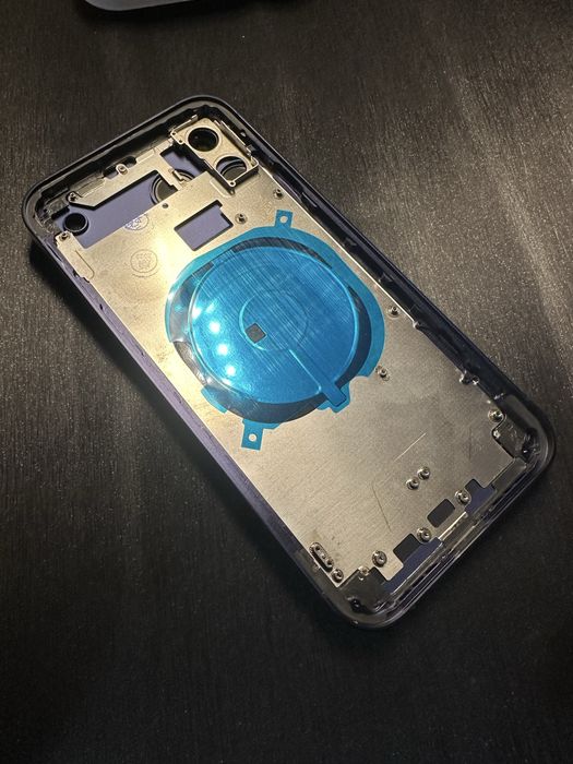 Корпус на Iphone XR и 11 и XS max в виде 17 PRO