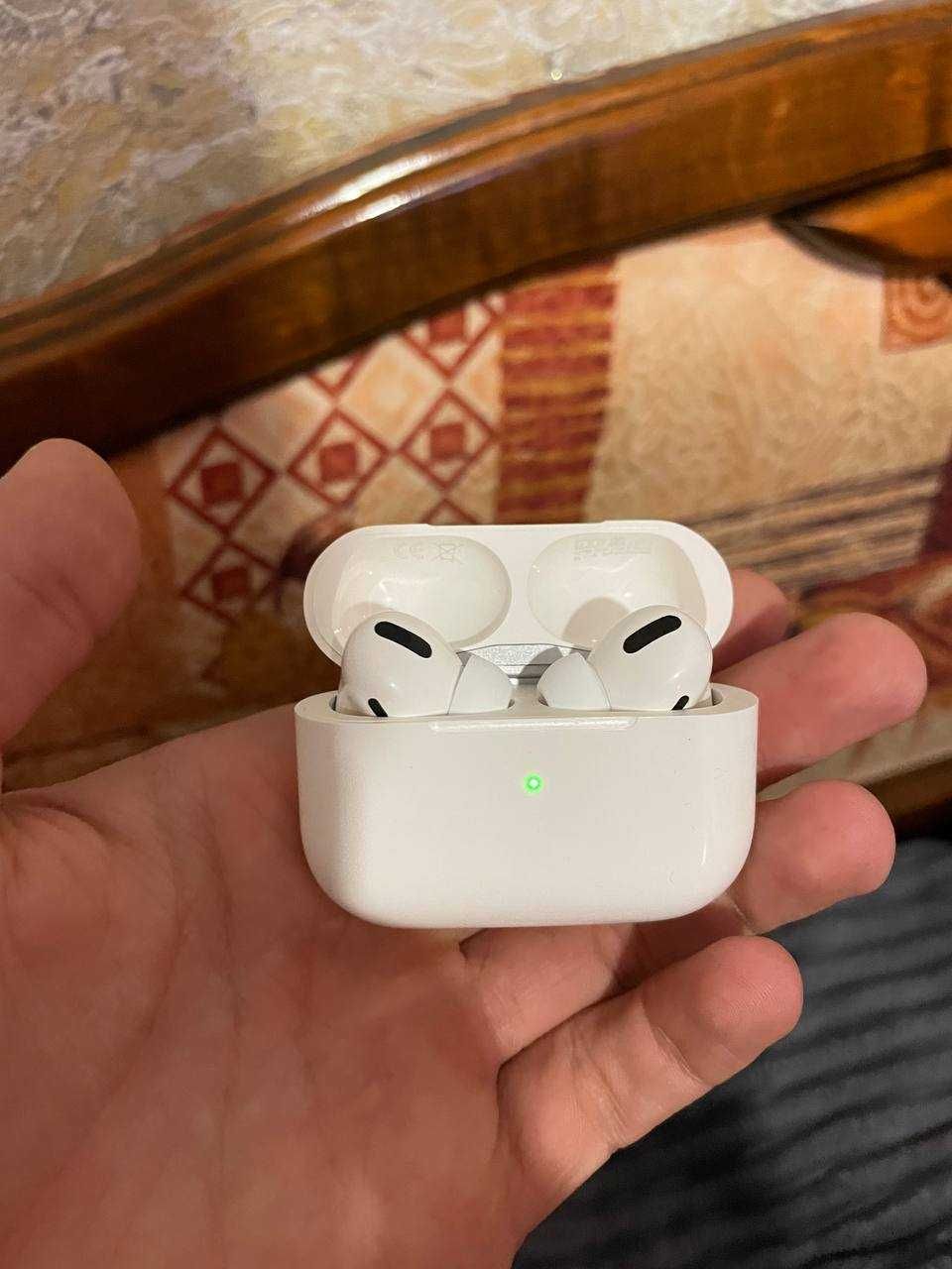 Продам свої навушники Apple Airpods pro