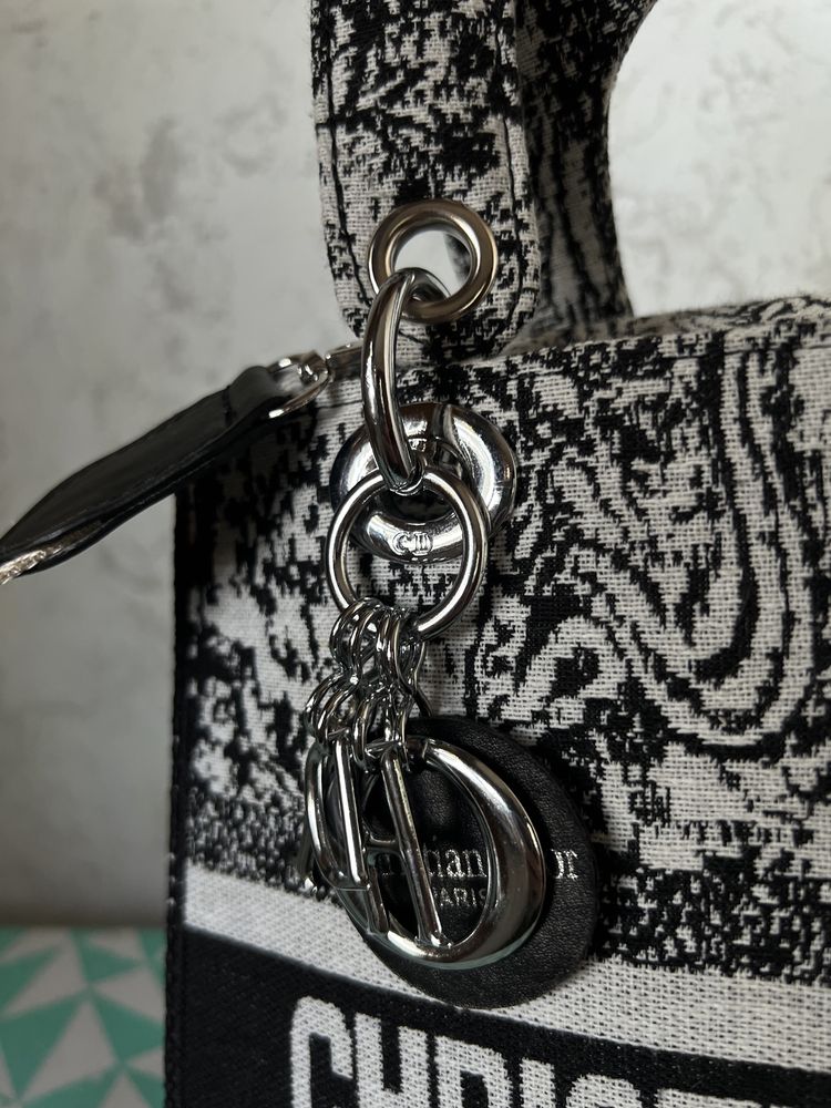Сумочка тканевая Dior на длинном ремне