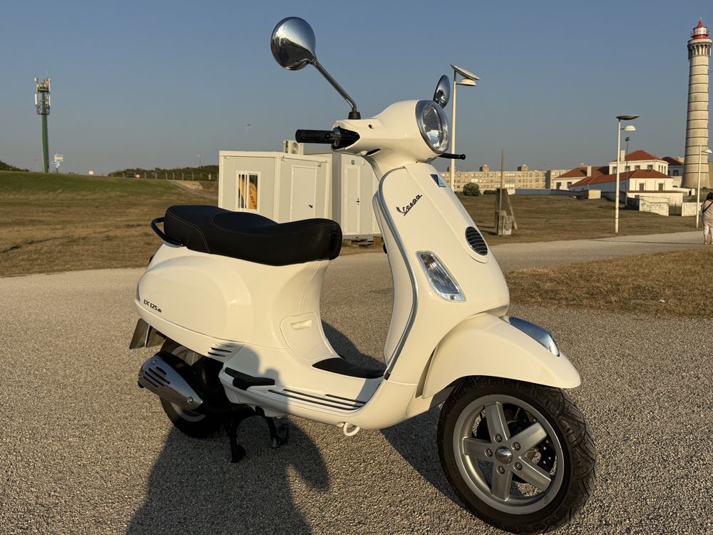 Vespa LX 125ie PARA VENDA – PRONTA A ROLAR!