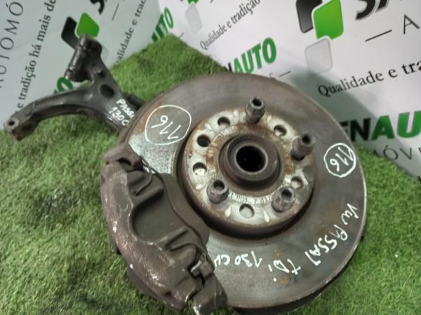 Manga de eixo frente direita VOLKSWAGEN Passat (3B3)