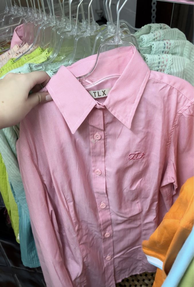 65 peças de roupa de criança 3 meses - 13 anos