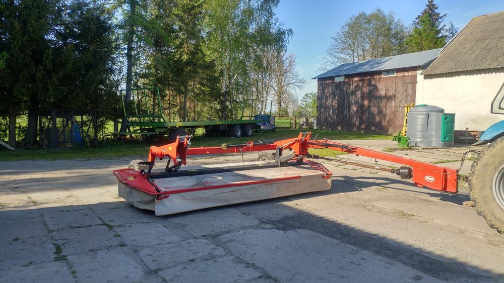 Kosiarka dyskowa Vicon KM 4000 ciągana 4 metry