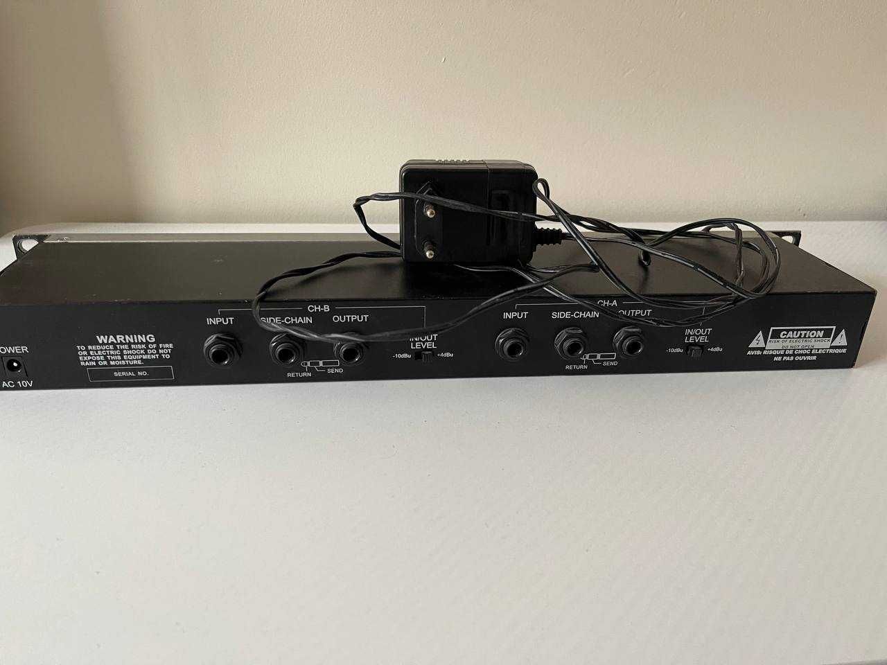 Phonic PCL 3200 kompresor