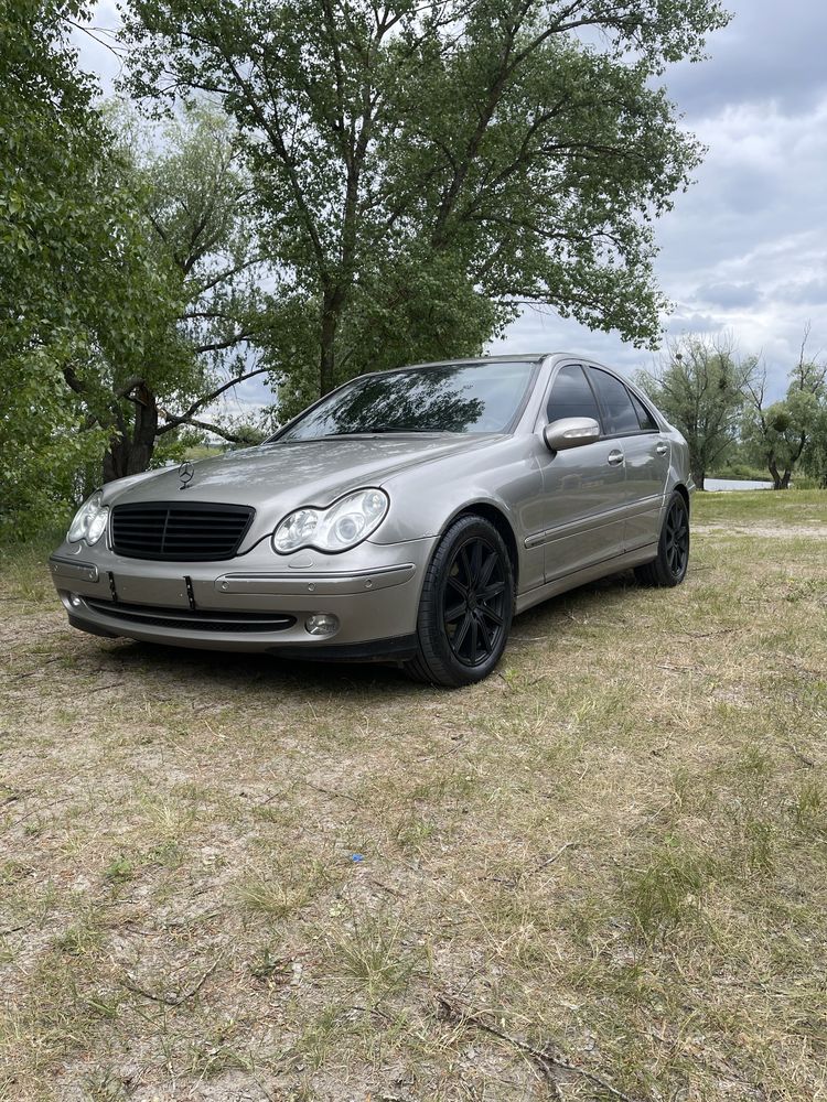 Mercedes w203 c200