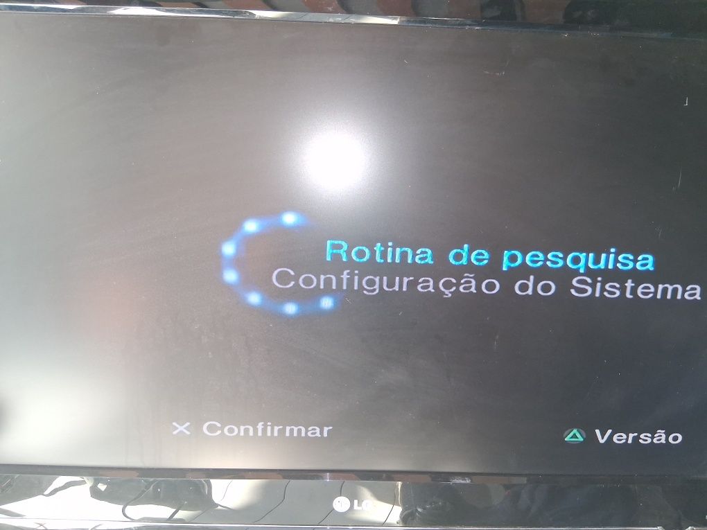 As Smart TVs LG de 32 polegadas  + ​O PlayStation 2 (PS2)
