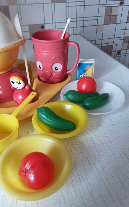 Дитячий iграшковий посуд.