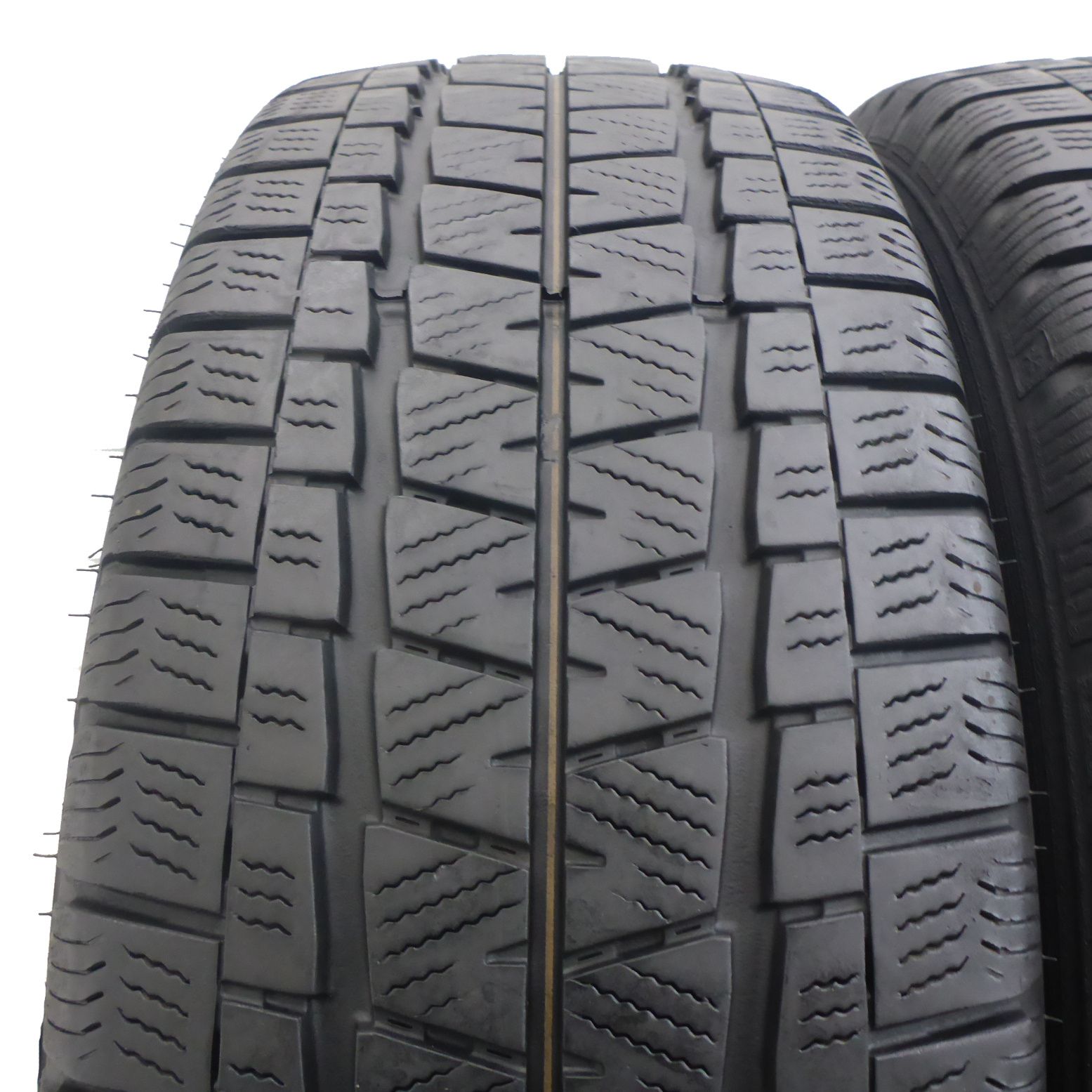 235/65/16C Falken 235/65R16C 115/113R Eurowinter VAN01 Zima 2020 7-8mm