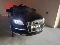 Samochód elektryczny akumulatorowy Audi Q7
