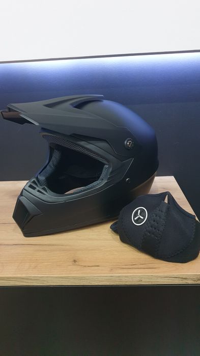 Kask rozmiar M. Rowerowy crossowy na hulajnoge