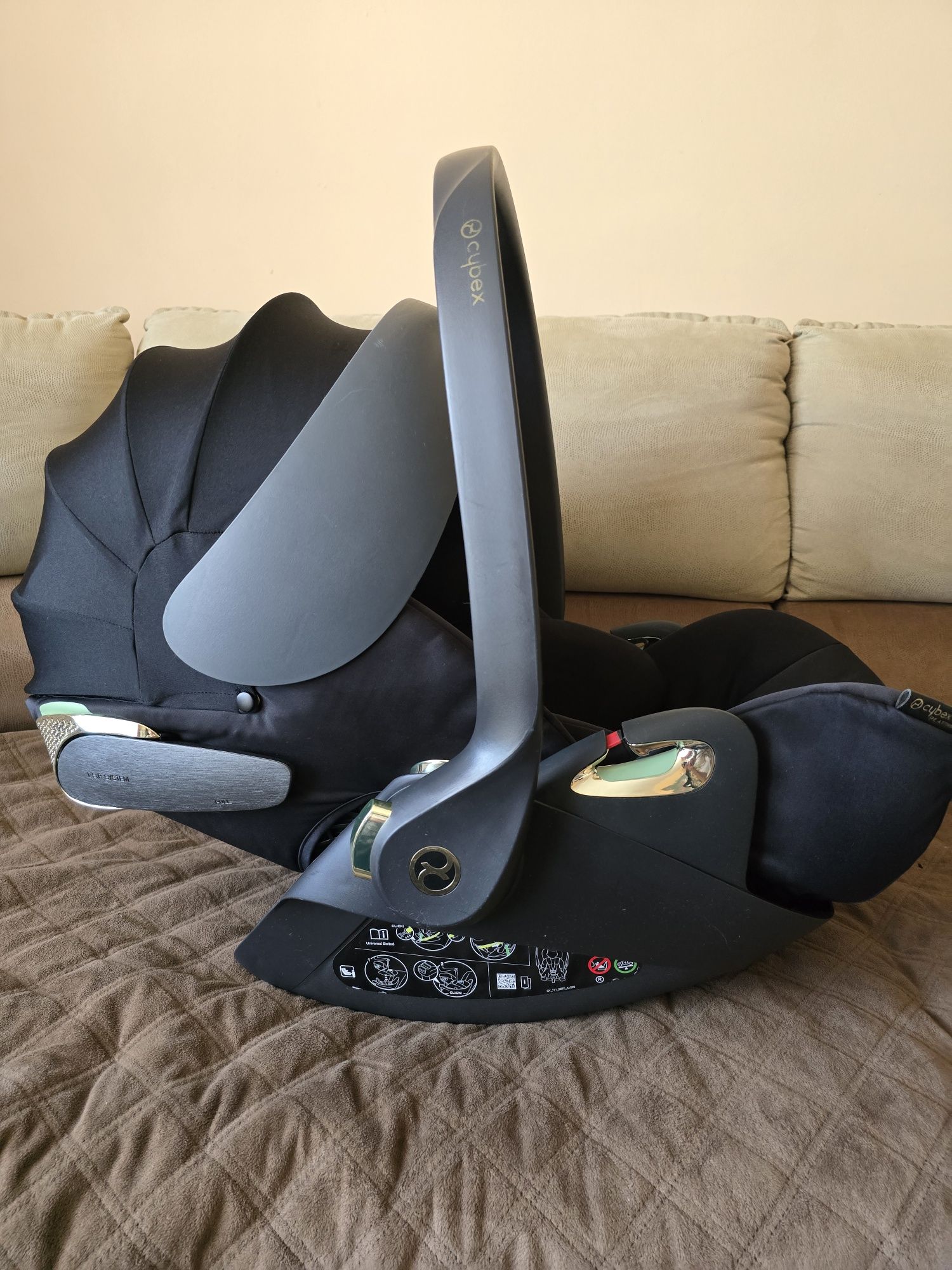Автокрісло - люлька Cybex Cloud T Jeremy Scott Wings