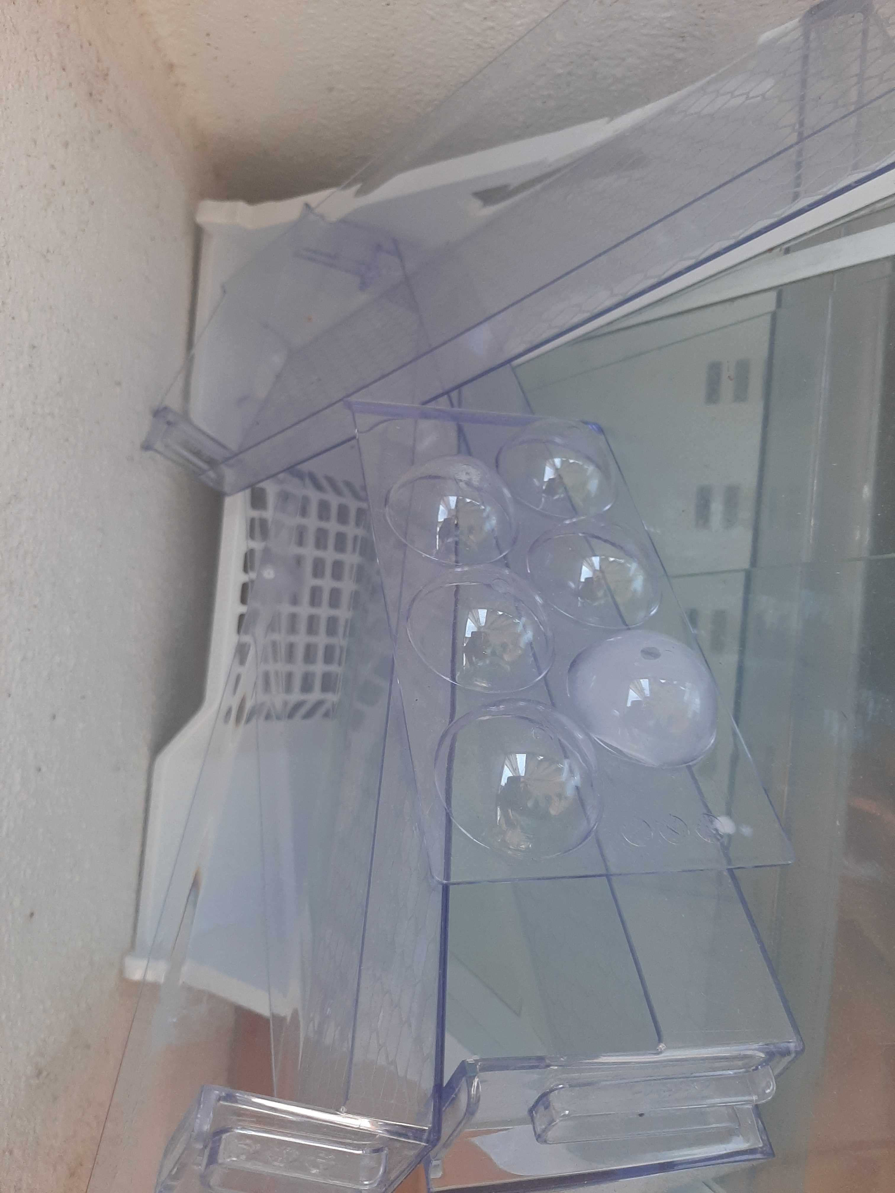 Gavetas e parteleiras para frigorifico Beko