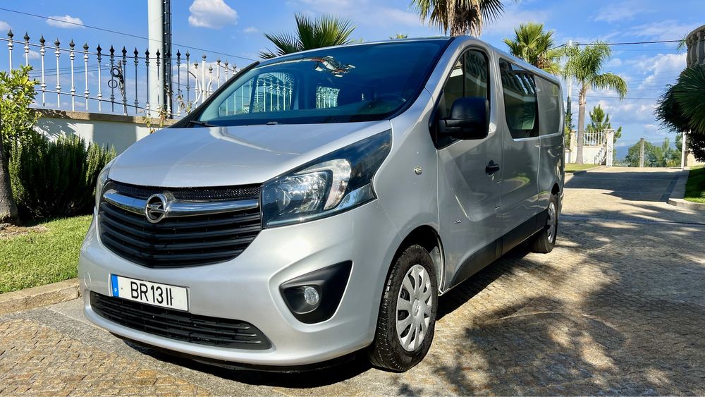 Opel Vívaro 1.6 120 cv 5 Lugares c/caixa fechada ótimo estado