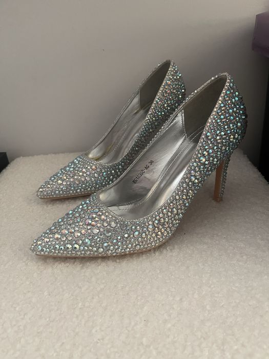Buty szpilki cyrkonie