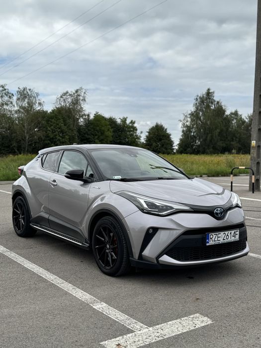 Toyota C-HR Toyota C-HR 2.0 Hybrid 184km • wersja selection • serwis ASO •