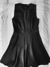 Czarna śliczna sukienka Warehouse, r. 14