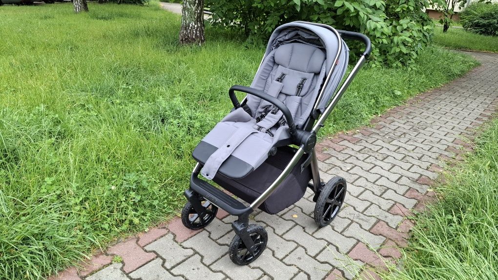 Wózek dziecięcy Carrello Omega 2w1 model 2024
