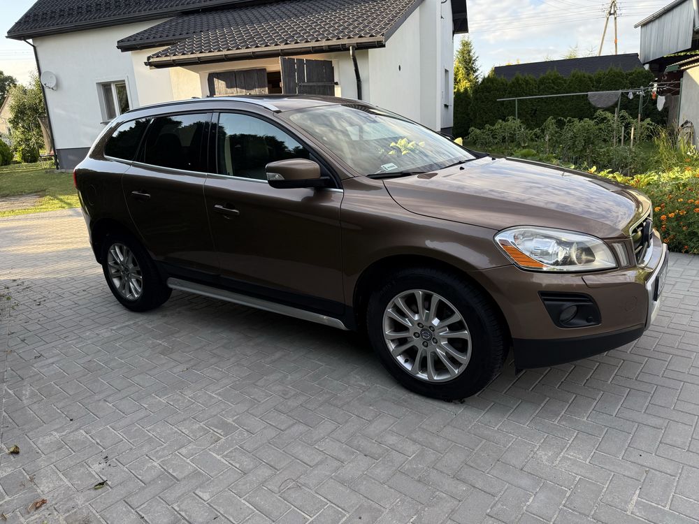 Volvo XC60 2.4D D5