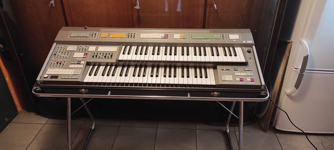 Organy Vintage Elka X-30
