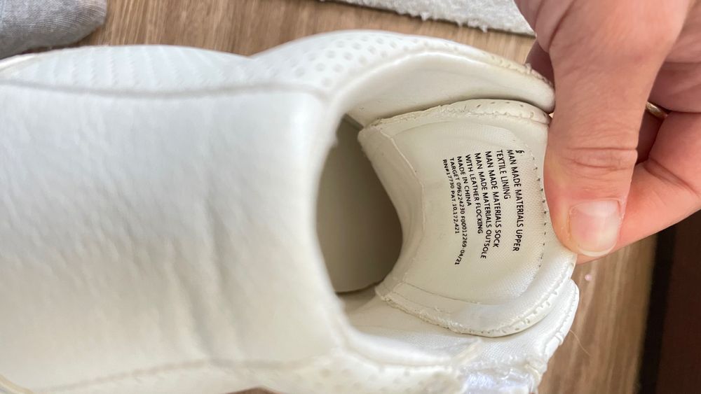 Кеди шкіра білого кольору - стан як нові