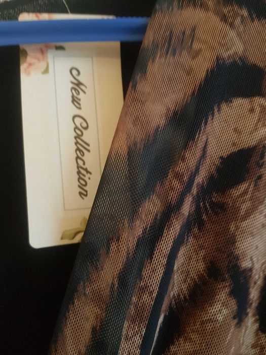 Śliczna, włoska sukienka z falbanami, XXL / XXXL.