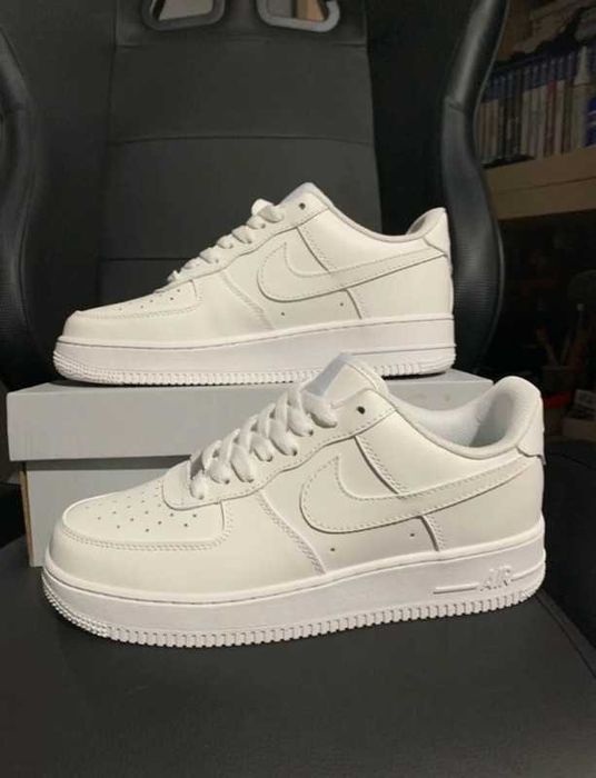 Buty_NikeAir Force 1 07 White_Trampki_Rozmiar.38